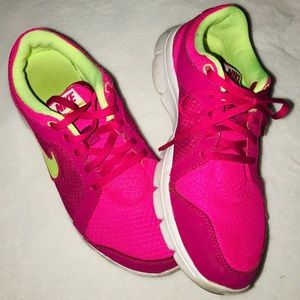 Nike Shoes - Shoes Nike Shoes - Shoes